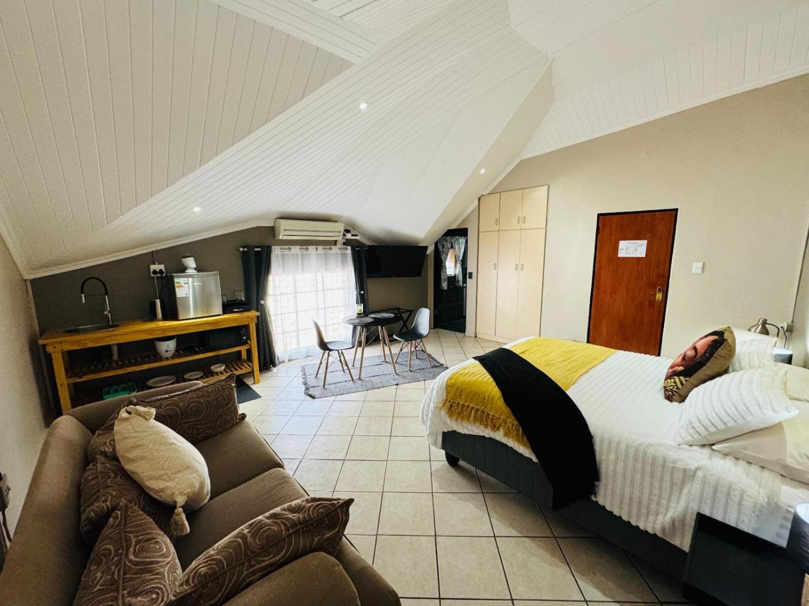 Echo Mountain Inn (Adults Only) ثابازيمبي الغرفة الصورة